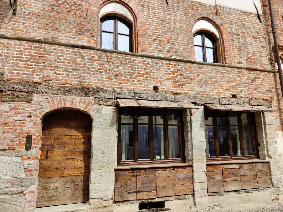 Apartament Domus Acaja Pinerolo Zewnętrze zdjęcie