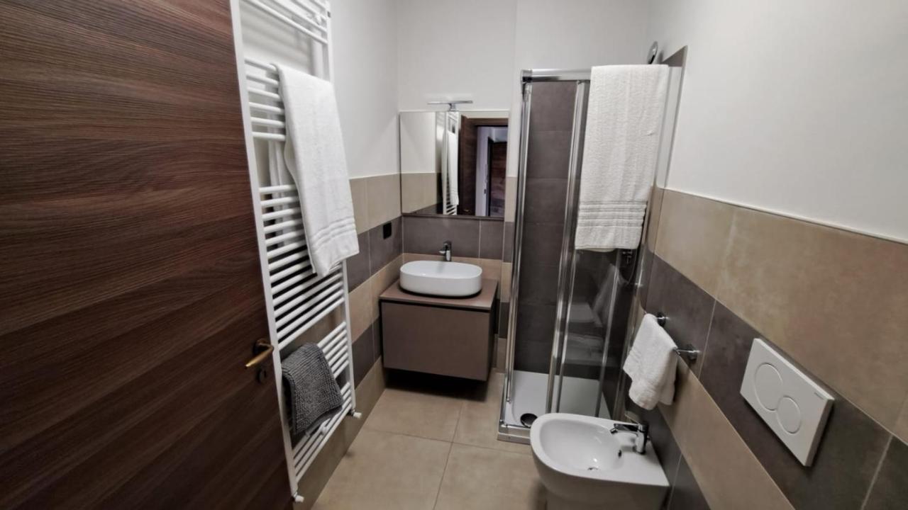 Apartament Domus Acaja Pinerolo Zewnętrze zdjęcie
