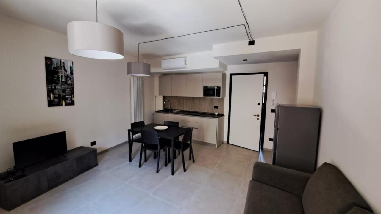 Apartament Domus Acaja Pinerolo Zewnętrze zdjęcie